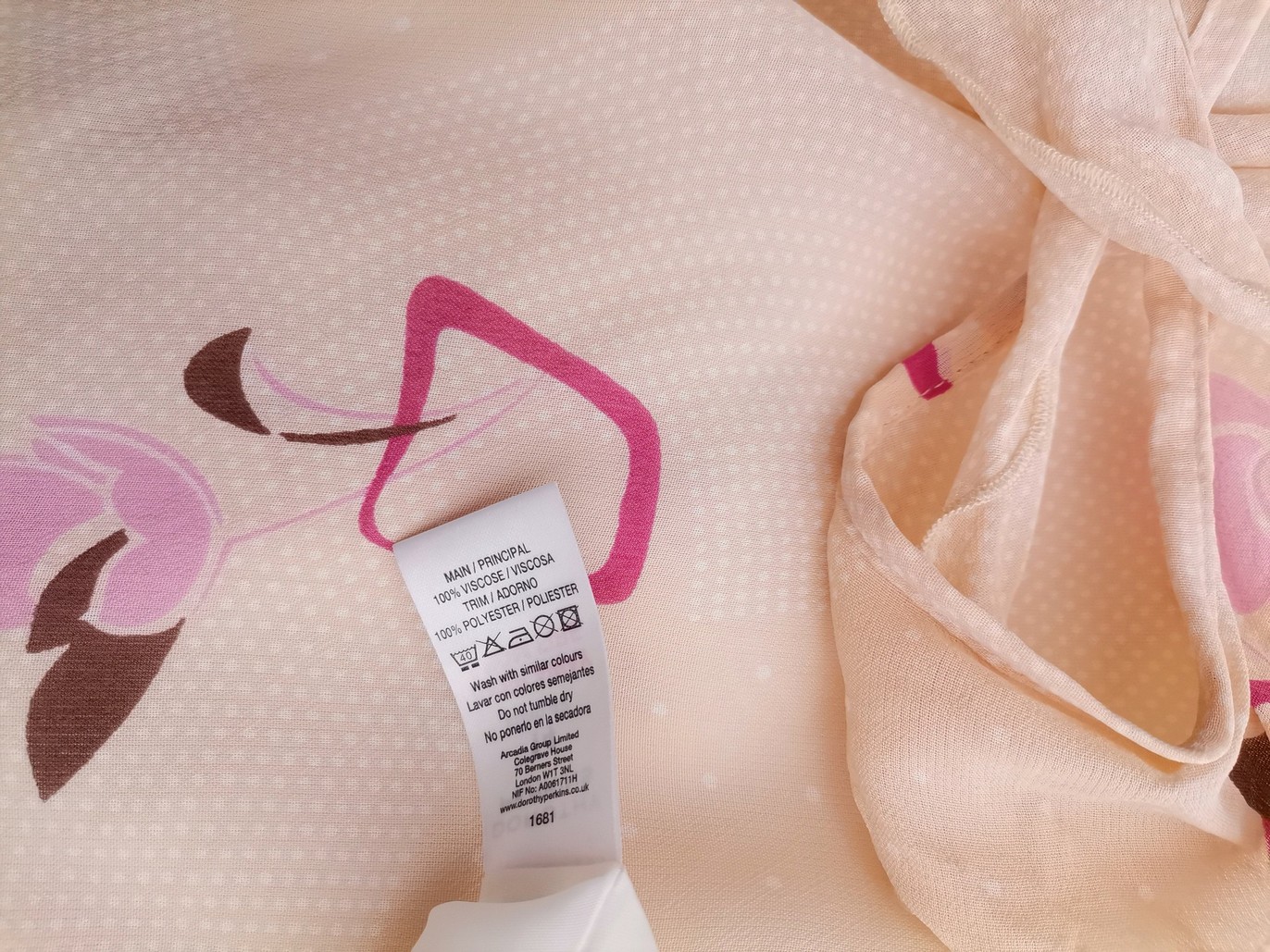 Dorothy perkins Rozmiar 14 (42) Kolor Kremowy Grochy Odkryte Ramiona Sukienka Maxi Bezrękawnik Długa Materiał Wiskoza 100% Dorothy perkins Rozmiar 14 (42) Kolor Kremowy Grochy Odkryte Ramiona Sukienka Maxi Bezrękawnik Długa Materiał Wiskoza 100%