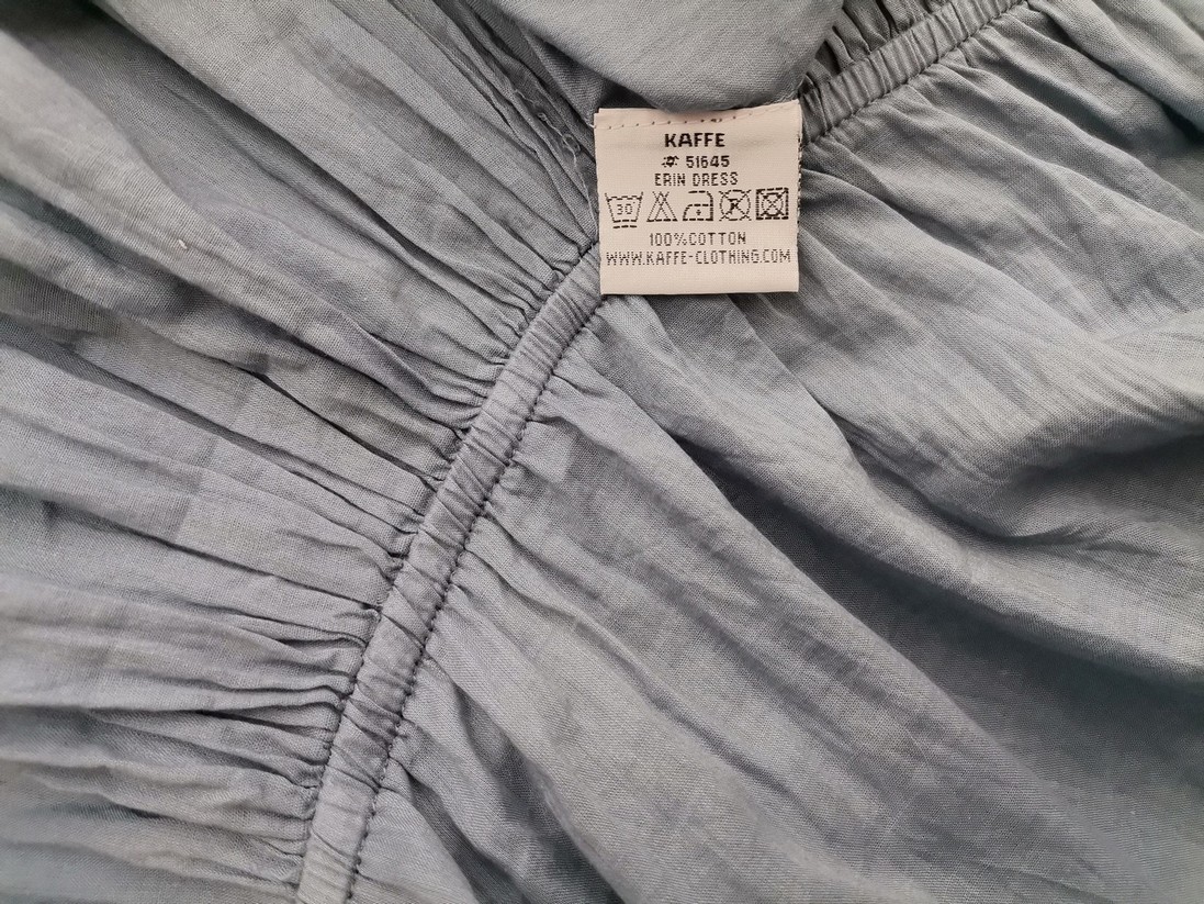 Kaffe Rozmiar 42 Kolor Niebieski Okrągły dekolt Sukienka Sheath Długi rękaw Do Kolan Materiał Bawełna 100% Kaffe Rozmiar 42 Kolor Niebieski Okrągły dekolt Sukienka Sheath Długi rękaw Do Kolan Materiał Bawełna 100%
