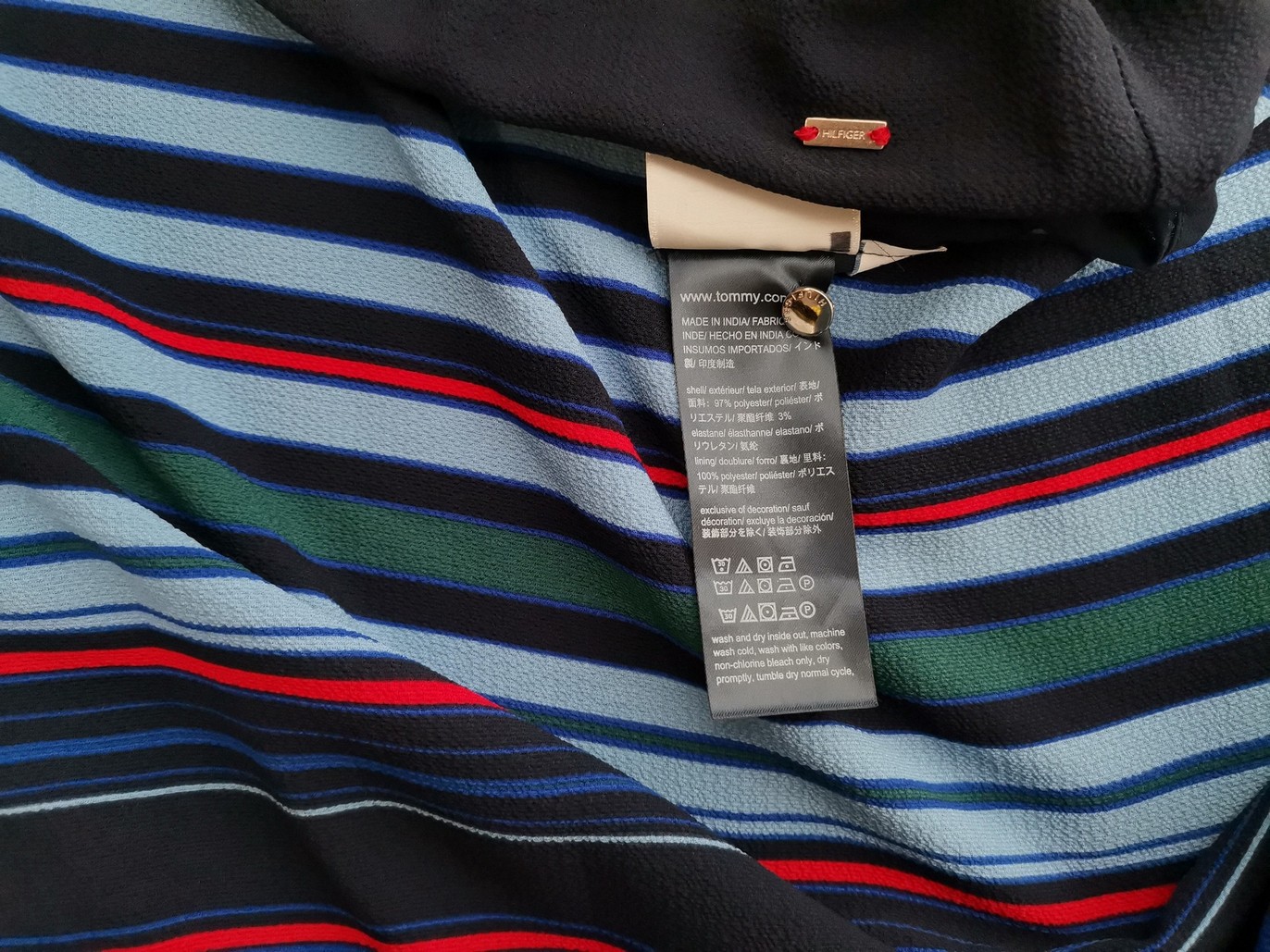 Tommy hilfiger Rozmiar M Kolor Granatowy Pasy W łódkę Sukienka Prostokątna Krótki rękaw Do Kolan Tommy hilfiger Rozmiar M Kolor Granatowy Pasy W łódkę Sukienka Prostokątna Krótki rękaw Do Kolan