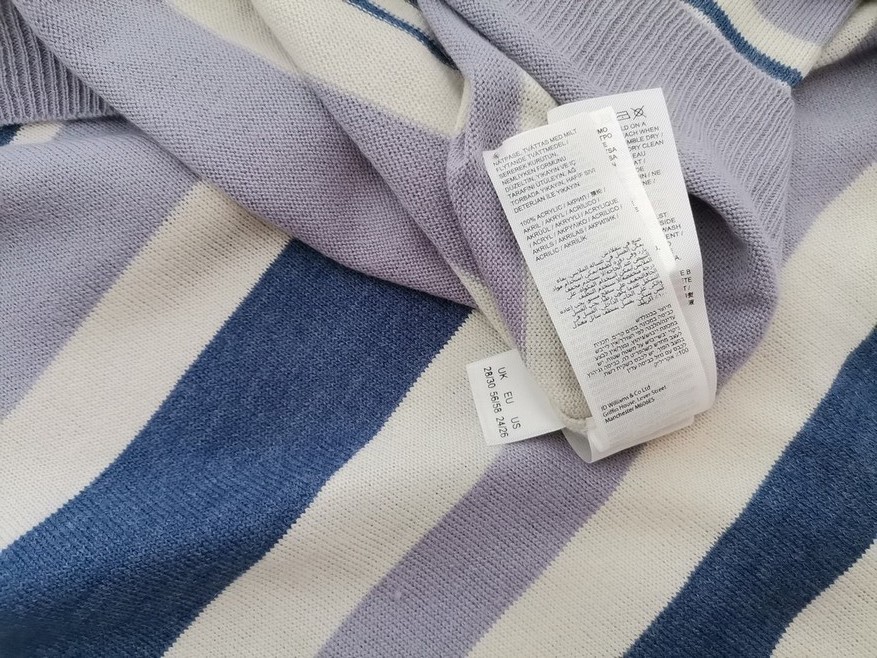 Julipa Rozmiar 28/30 (56/58) Kolor Kremowy Pasy Okrągły dekolt Tunika Bluzka Długi rękaw Materiał Akryl 100% Julipa Rozmiar 28/30 (56/58) Kolor Kremowy Pasy Okrągły dekolt Tunika Bluzka Długi rękaw Materiał Akryl 100%