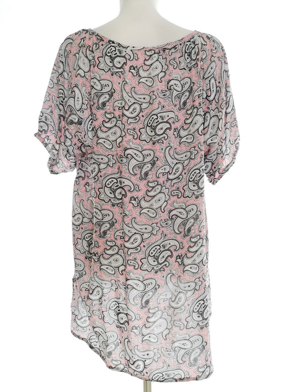 Soyaconcept Rozmiar XL Kolor Różowy Paisley W łódkę Tunika Bluzka Krótki rękaw Materiał Wiskoza 100% Soyaconcept Rozmiar XL Kolor Różowy Paisley W łódkę Tunika Bluzka Krótki rękaw Materiał Wiskoza 100%