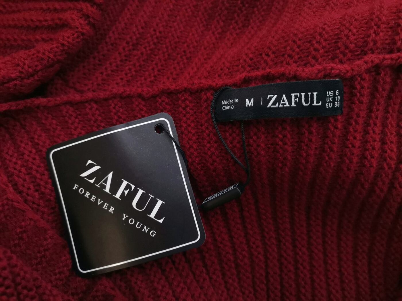 ZAFUL Rozmiar 6 (38) Kolor Bordowy W serek Crop Sweter Długi rękaw Materiał Akryl Gruba dzianina