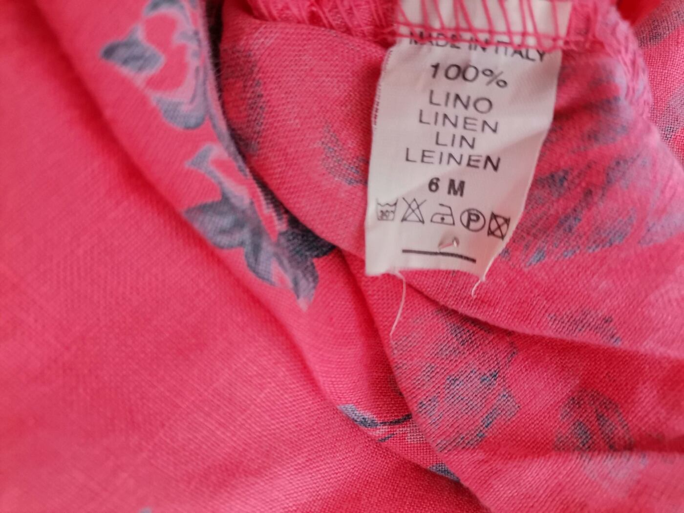 Italy Rozmiar M Kolor Różowy W serek Sukienka Letnia Bezrękawnik Do Kolan Materiał Len 100% Italy Rozmiar M Kolor Różowy W serek Sukienka Letnia Bezrękawnik Do Kolan Materiał Len 100%