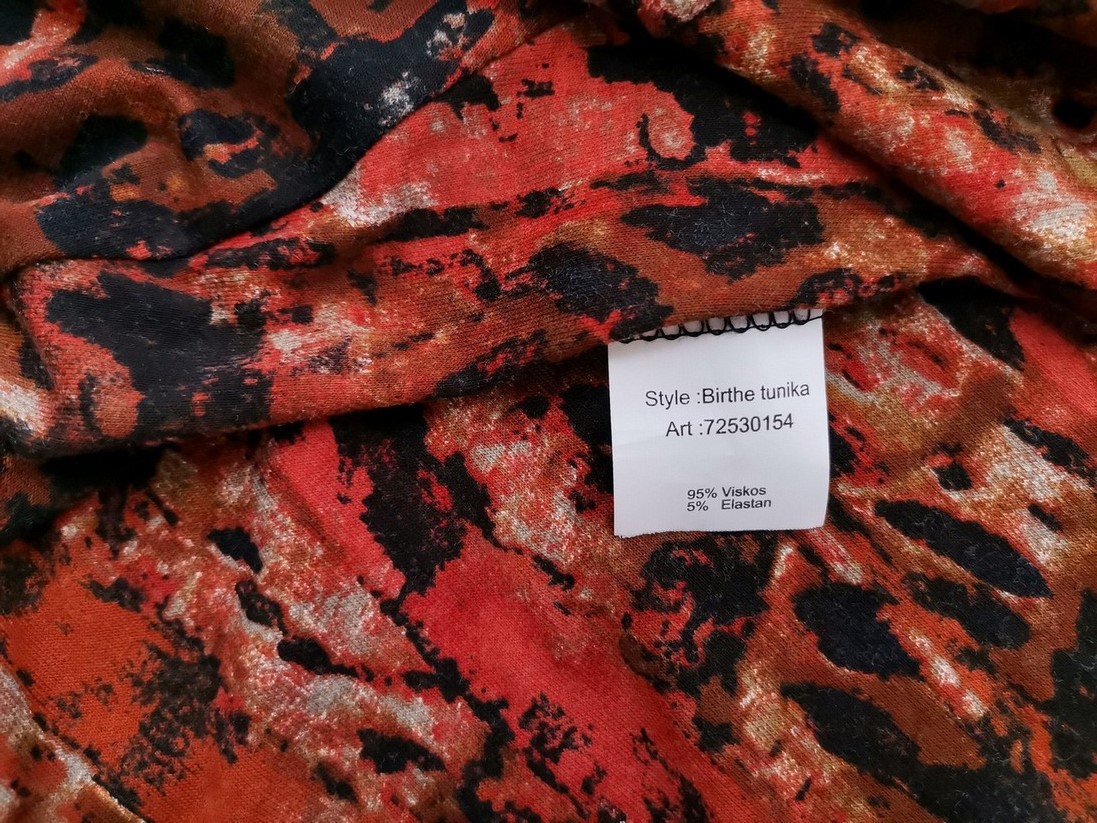 Rosebud Rozmiar S Kolor Brązowy Kwadratowy dekolt Sukienka Sheath Krótki rękaw Do Kolan Materiał Wiskoza