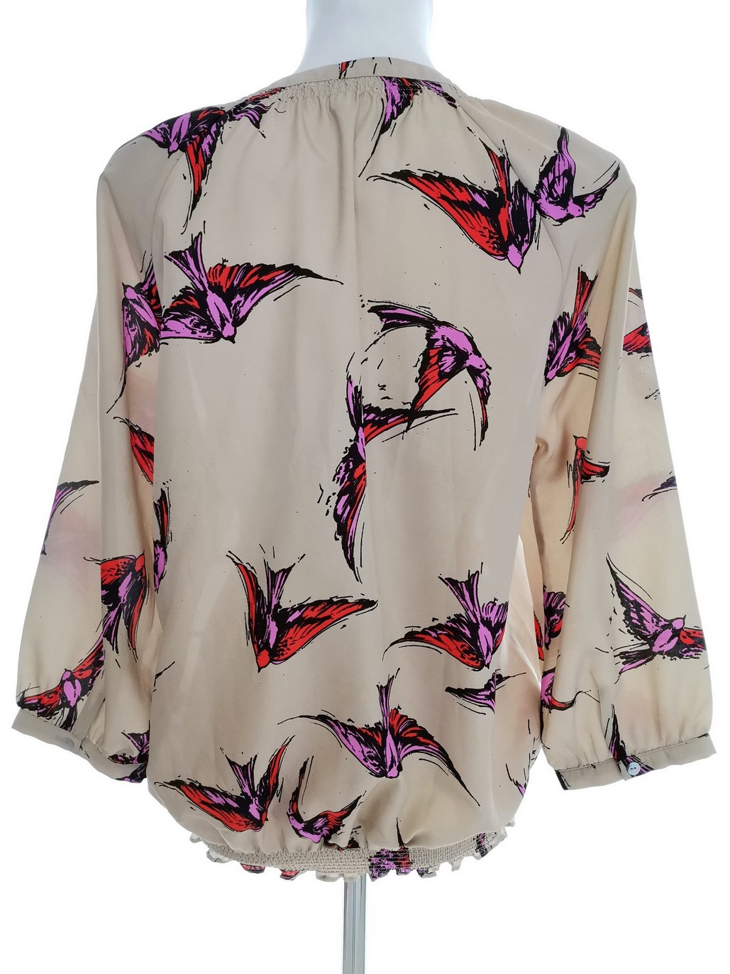 IMG_20211013_104638.jpg Monsoon Rozmiar M Kolor Beżowy Ptaki Split Crew Neck Bluzka Popover Guziki Rękaw 3/4