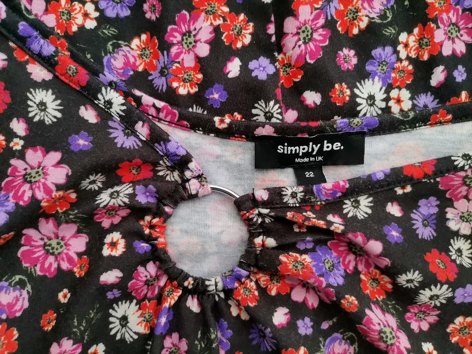 SimplyBe Rozmiar 22 (50) Kolor Czarny W serek Sukienka Prostokątna Długi rękaw Do Kolan SimplyBe Rozmiar 22 (50) Kolor Czarny W serek Sukienka Prostokątna Długi rękaw Do Kolan