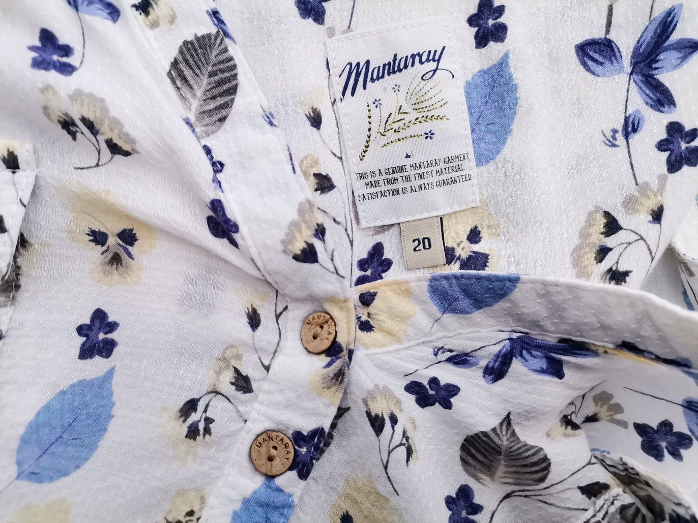 Montaray Rozmiar 20 (46) Kolor Biały W serek Tunika Bluzka Rękaw 3/4 Materiał Wiskoza 100% Montaray Rozmiar 20 (46) Kolor Biały W serek Tunika Bluzka Rękaw 3/4 Materiał Wiskoza 100%