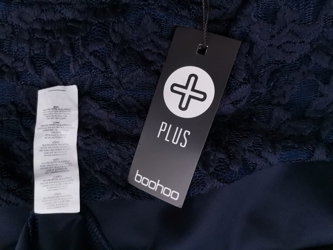 Boohoo Rozmiar 18 (46) Kolor Granatowy Okrągły dekolt Sukienka Sheath Krótki rękaw Midi