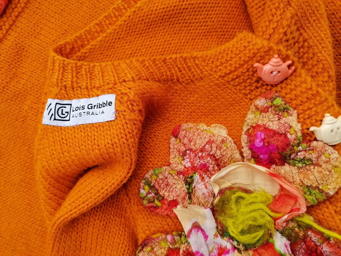 IMG_20211015_132618_0.jpg Lois Gribble Rozmiar 38/40 Kolor Pomarańczowy Crew Neck Długi Zapinany Kardigan Długi rękaw Cienka dzianina