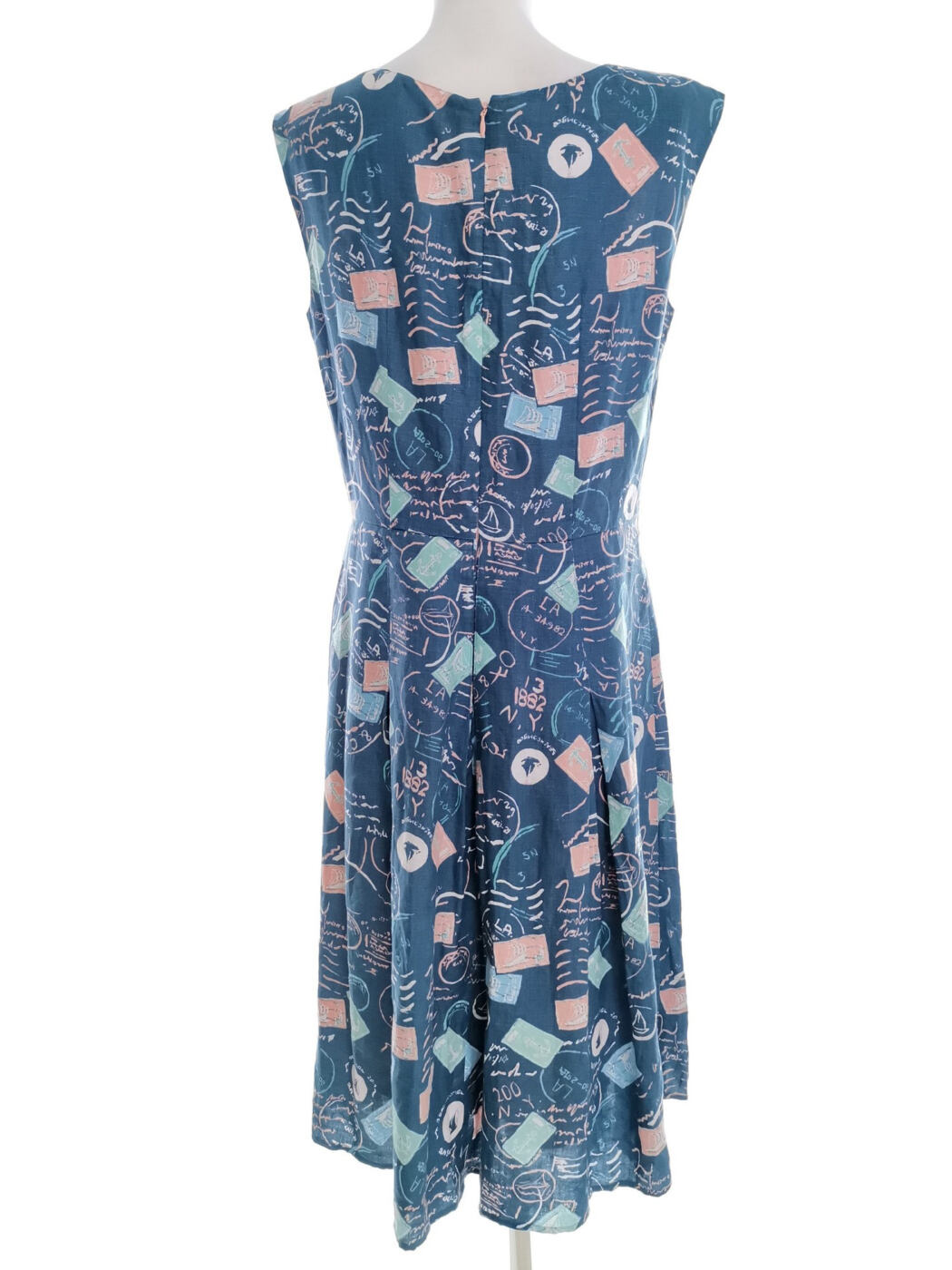 Laura ashley Rozmiar 12 (38) Kolor Niebieski Kwadratowy dekolt Sukienka Letnia Bezrękawnik Midi Materiał Len 100% Laura ashley Rozmiar 12 (38) Kolor Niebieski Kwadratowy dekolt Sukienka Letnia Bezrękawnik Midi Materiał Len 100%