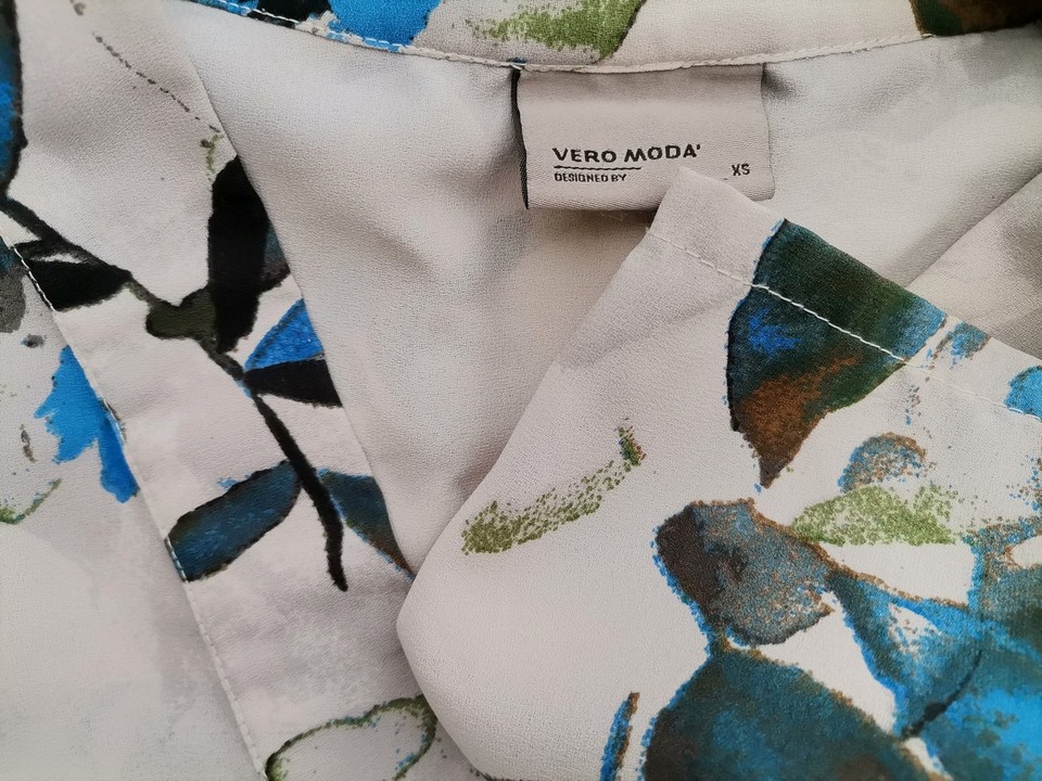 Vero moda Rozmiar XS Kolor Szary W serek Bluzka Krótki rękaw