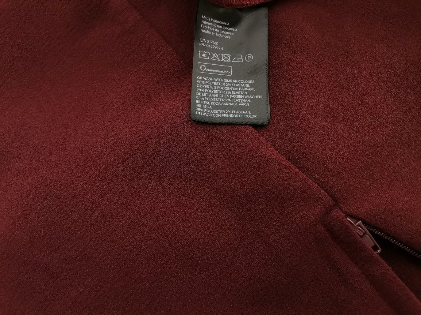 H&m Rozmiar 44 Kolor Bordowy Okrągły dekolt Sukienka Prostokątna Krótki rękaw Midi H&m Rozmiar 44 Kolor Bordowy Okrągły dekolt Sukienka Prostokątna Krótki rękaw Midi