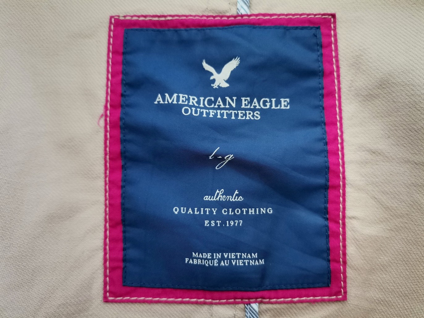 IMG_20211022_104018.jpg American Eagle Rozmiar 38/40 Kolor Beżowy Kołnierz Żakiet z zapięciem Rękaw 3/4
