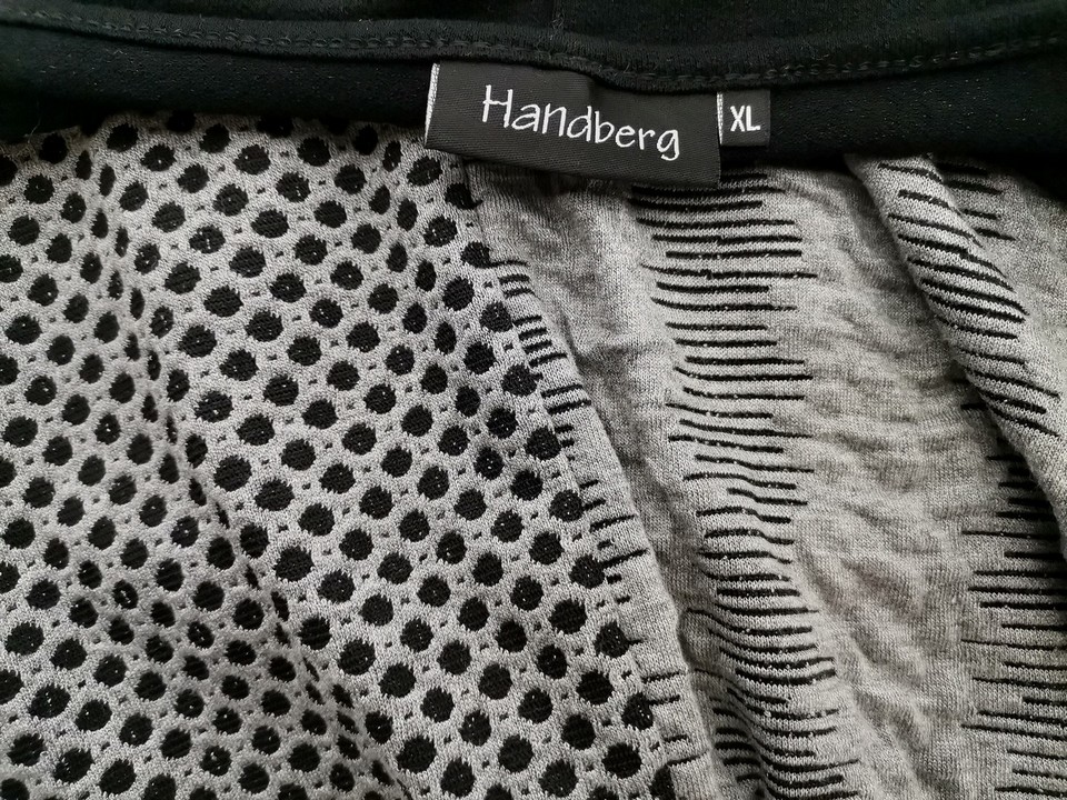 Handberg Rozmiar XL Kolor Czarny Okrągły dekolt Sukienka Prostokątna Długi rękaw Do Kolan Materiał Wiskoza Handberg Rozmiar XL Kolor Czarny Okrągły dekolt Sukienka Prostokątna Długi rękaw Do Kolan Materiał Wiskoza