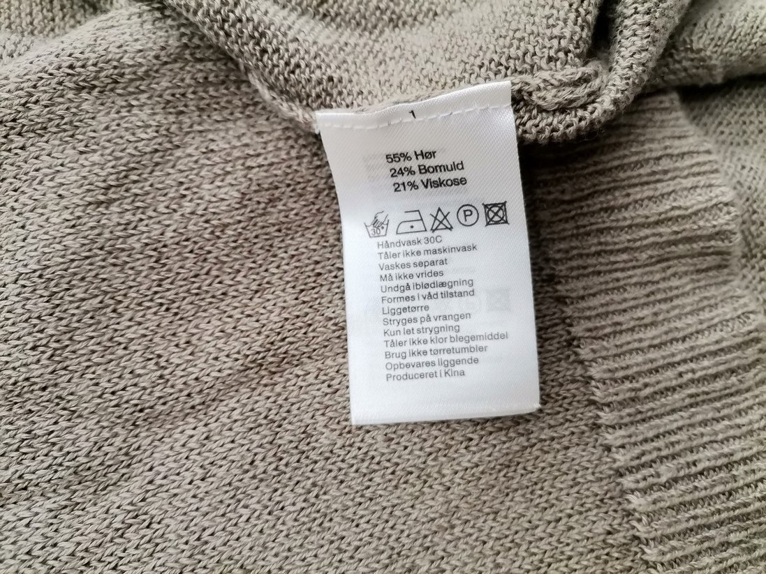 IMG_20211025_112602.jpg The Masai Rozmiar M Kolor Khaki Okrągły dekolt Długi Otwarty Kardigan Długi rękaw Materiał Len Cienka dzianina
