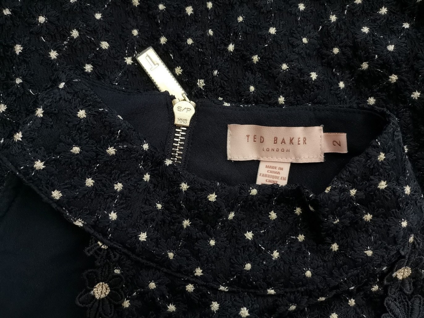 Ted Baker Rozmiar 2 (38) Kolor Granatowy Pół golf Sukienka Prostokątna Bezrękawnik Do Kolan Ted Baker Rozmiar 2 (38) Kolor Granatowy Pół golf Sukienka Prostokątna Bezrękawnik Do Kolan