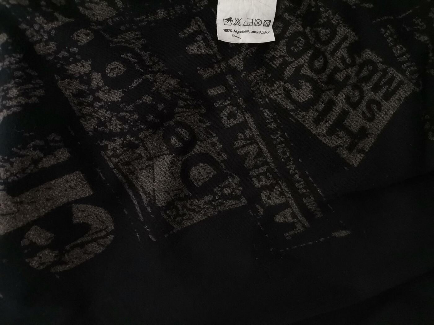 DESIGUAL Rozmiar S Kolor Czarny W serek Sukienka Sweterkowa Długi rękaw Midi Materiał Bawełna 100% DESIGUAL Rozmiar S Kolor Czarny W serek Sukienka Sweterkowa Długi rękaw Midi Materiał Bawełna 100%