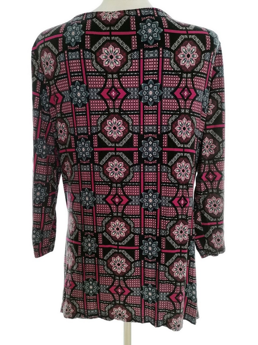 Dunnes Rozmiar 16 (44) Kolor Różowy Geometryczny Okrągły dekolt Tunika Bluzka Rękaw 3/4 Materiał Wiskoza Dunnes Rozmiar 16 (44) Kolor Różowy Geometryczny Okrągły dekolt Tunika Bluzka Rękaw 3/4 Materiał Wiskoza