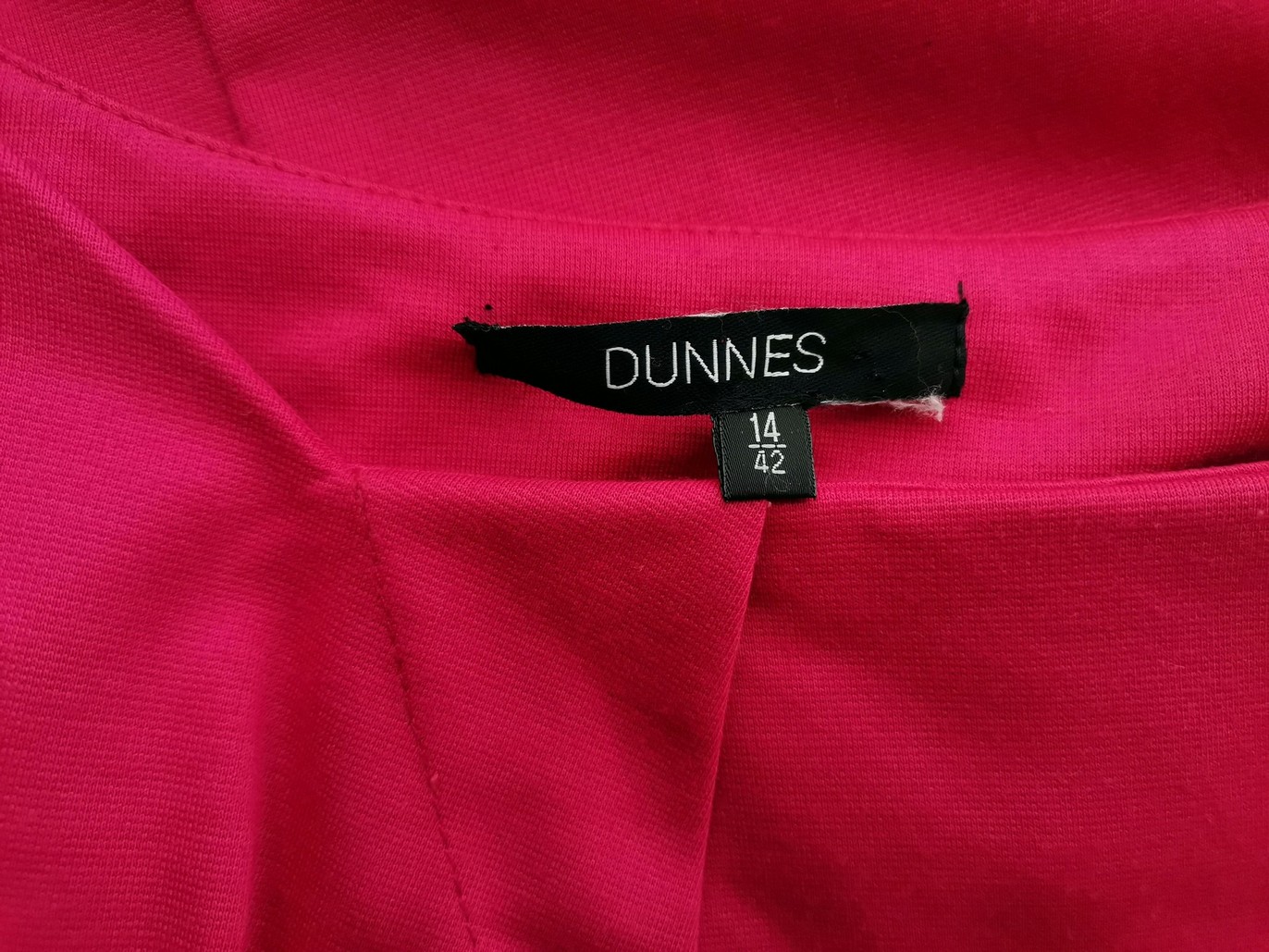 Dunnes Rozmiar 14 (40) Kolor Różowy Kwadratowy dekolt Suknia Balowa Sukienka Wieczorowa Krótki rękaw Midi Dunnes Rozmiar 14 (40) Kolor Różowy Kwadratowy dekolt Suknia Balowa Sukienka Wieczorowa Krótki rękaw Midi