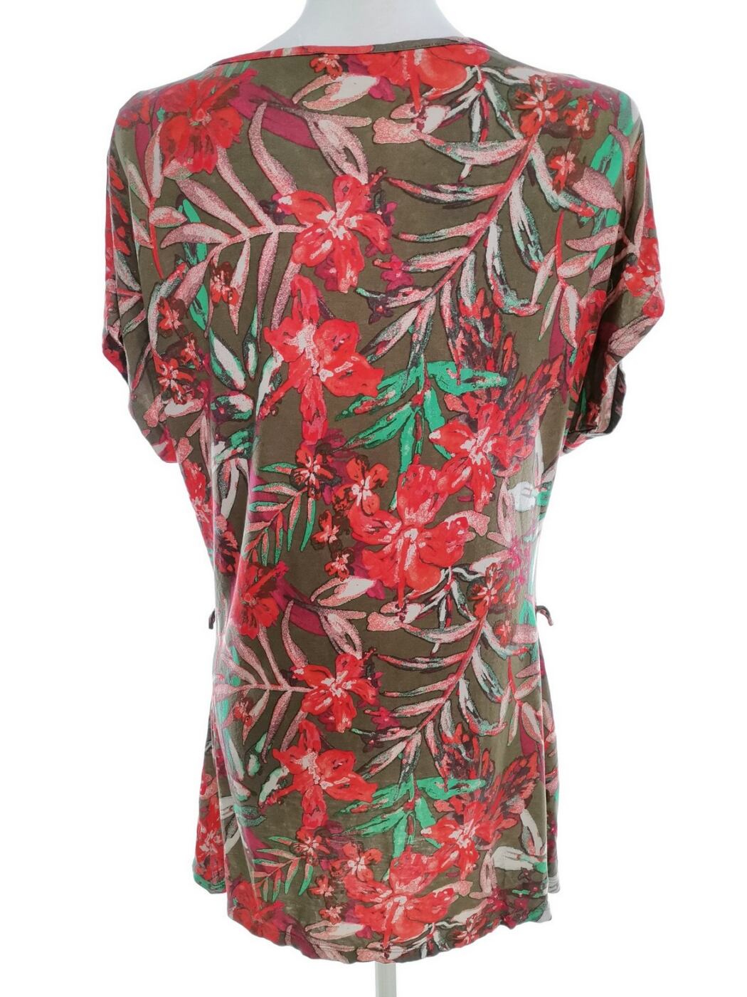 Dunnes Rozmiar 12 (40) Kolor Khaki Drapowany dekolt Tunika Bluzka Krótki rękaw Materiał Wiskoza 100% Dunnes Rozmiar 12 (40) Kolor Khaki Drapowany dekolt Tunika Bluzka Krótki rękaw Materiał Wiskoza 100%
