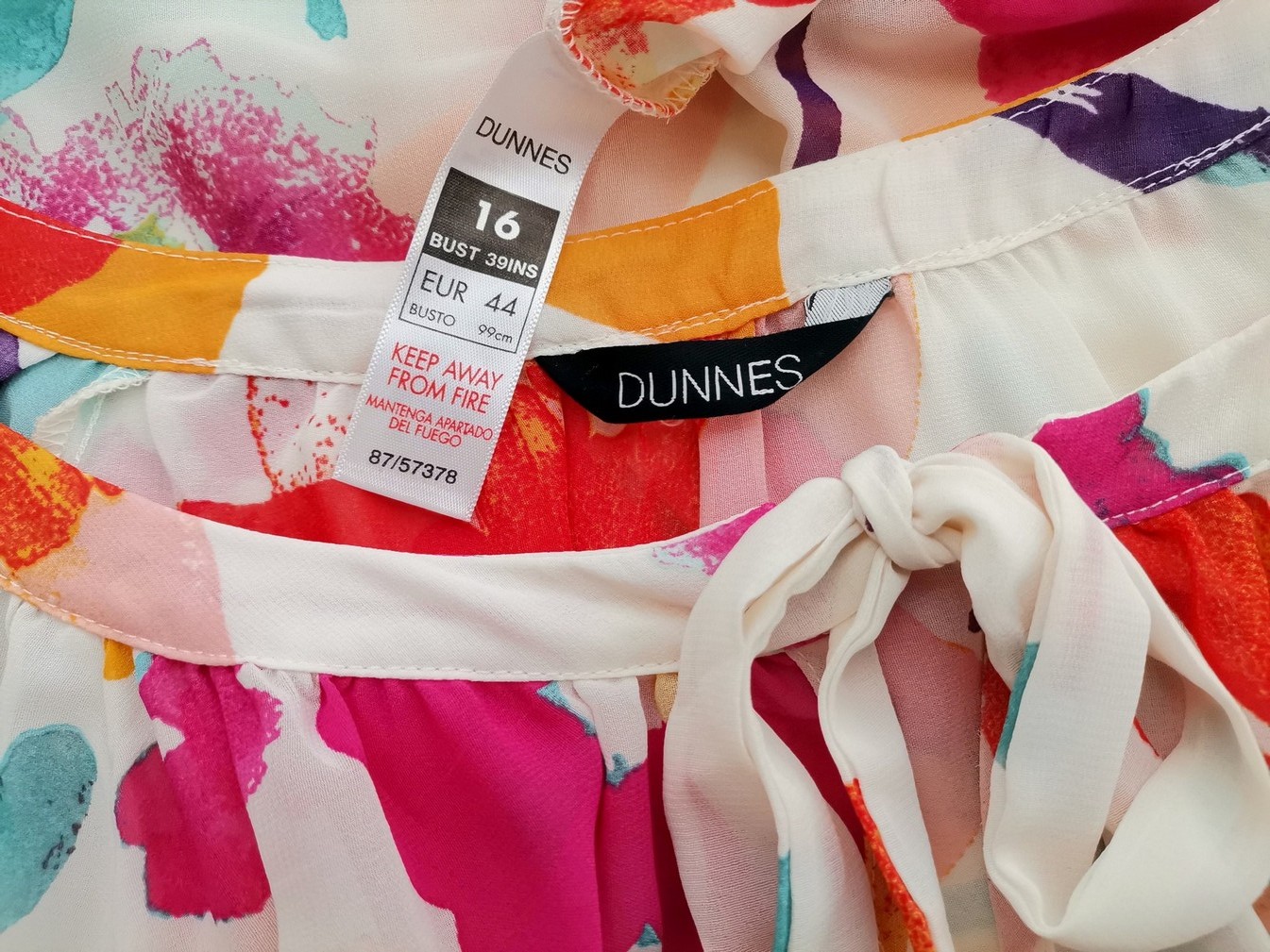 Dunnes Rozmiar 16 (44) Kolor Biały Okrągły dekolt Tunika Bluzka Długi rękaw Dunnes Rozmiar 16 (44) Kolor Biały Okrągły dekolt Tunika Bluzka Długi rękaw