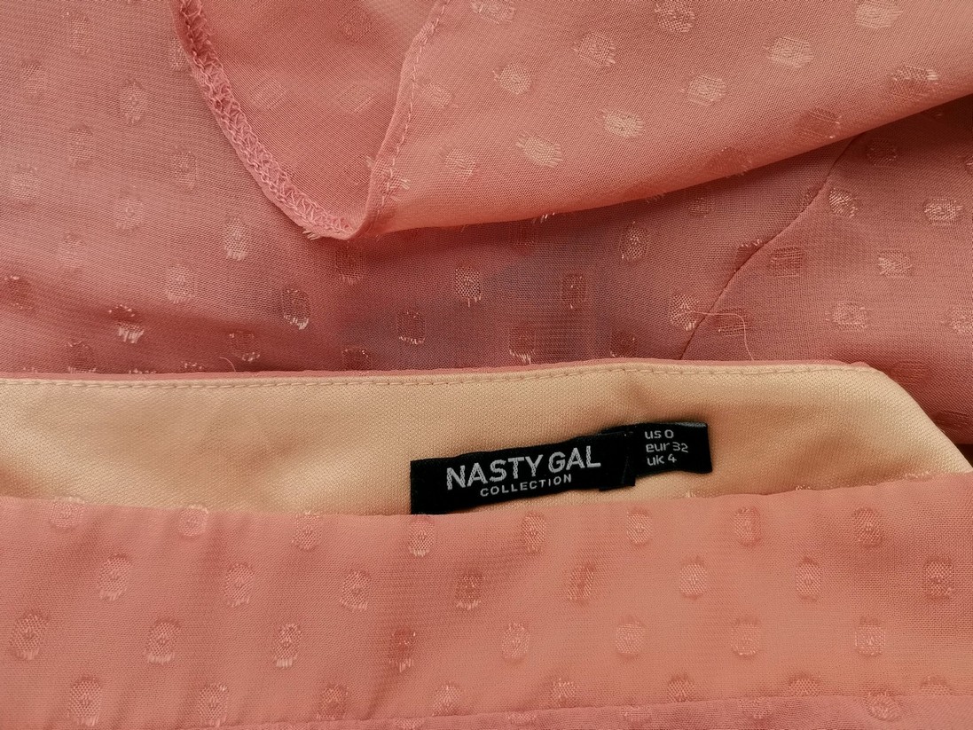 Nasty Gal Rozmiar 0 (32) Kolor Pudrowy Spódnica Rozkloszowana Midi