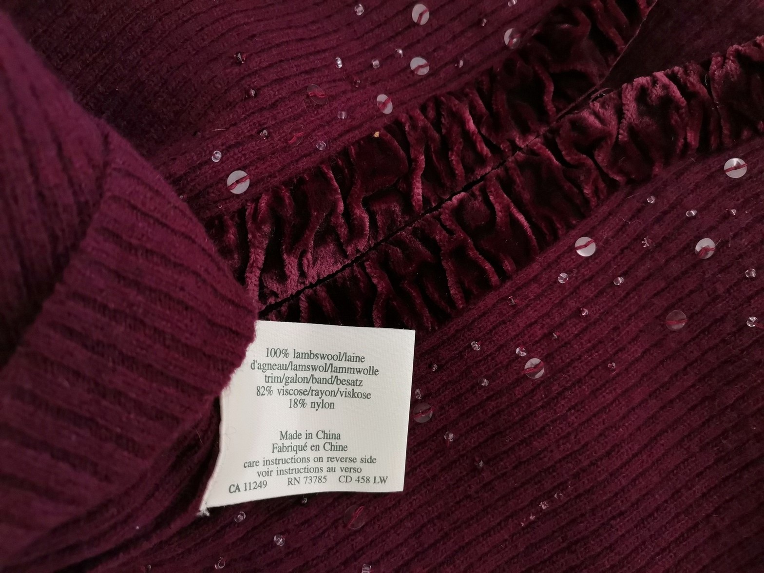 IMG_20211124_102034.jpg Laura ashley Rozmiar M Kolor Purpurowy W serek Kardigan Zapinany Długi rękaw Materiał Wełna Jagnięca 100% Cienka dzianina