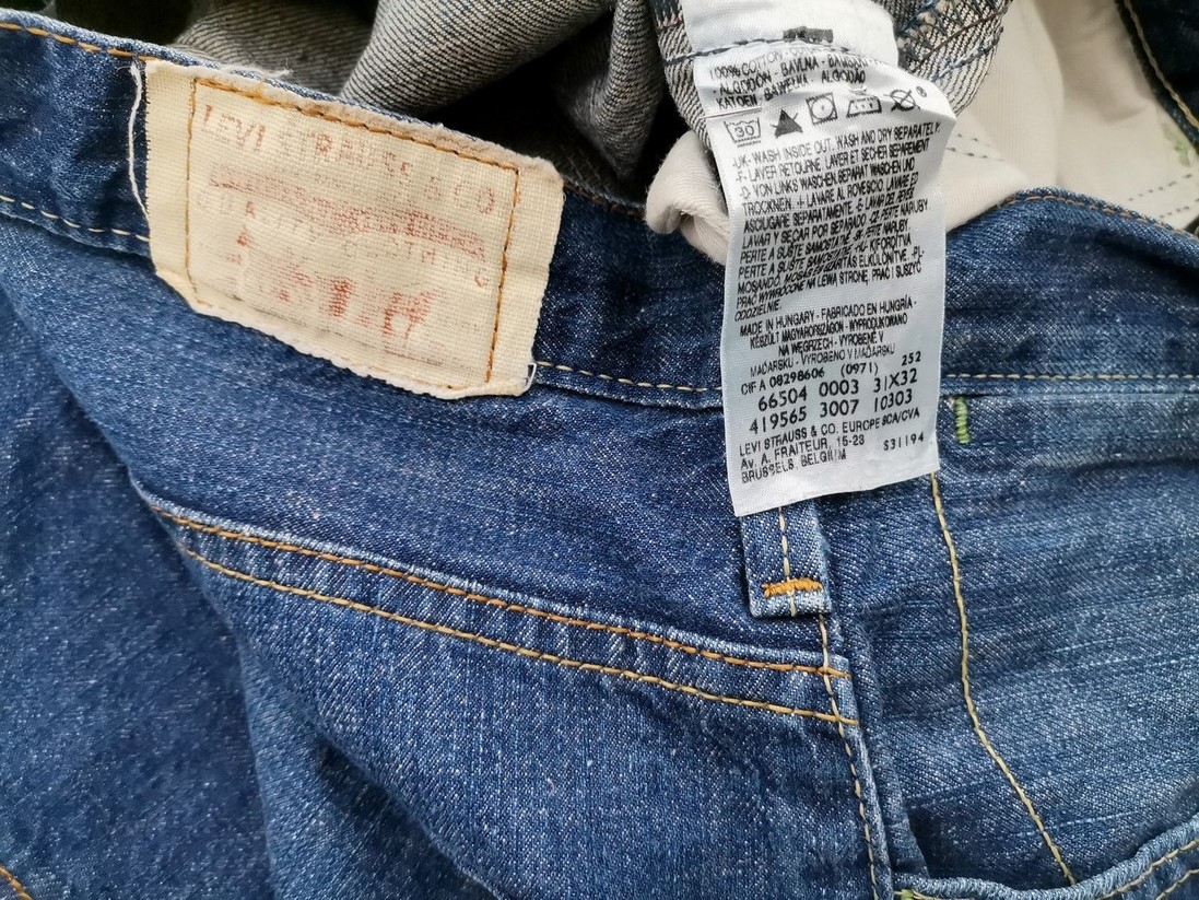 IMG_20211126_112913.jpg Levis Rozmiar W31 L32 Kolor Niebieski Spodnie Jeansy Materiał Bawełna 100%