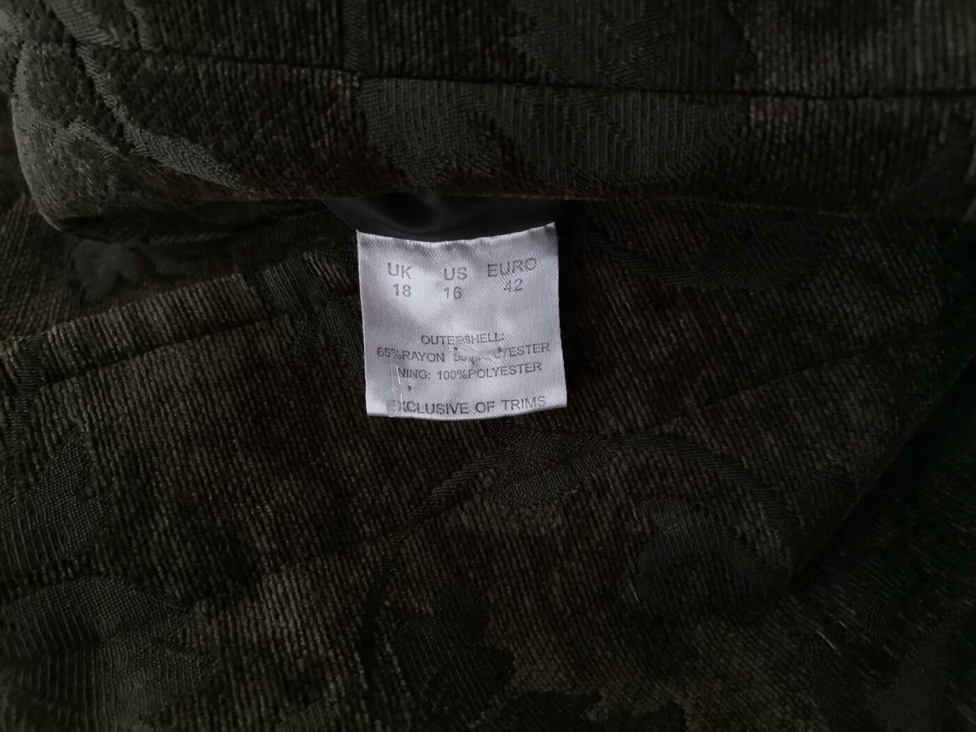 IMG_20211126_142153.jpg DASH Rozmiar 18 (42) Kolor Szmaragdowy Płaszcz Długi rękaw Materiał Rayon