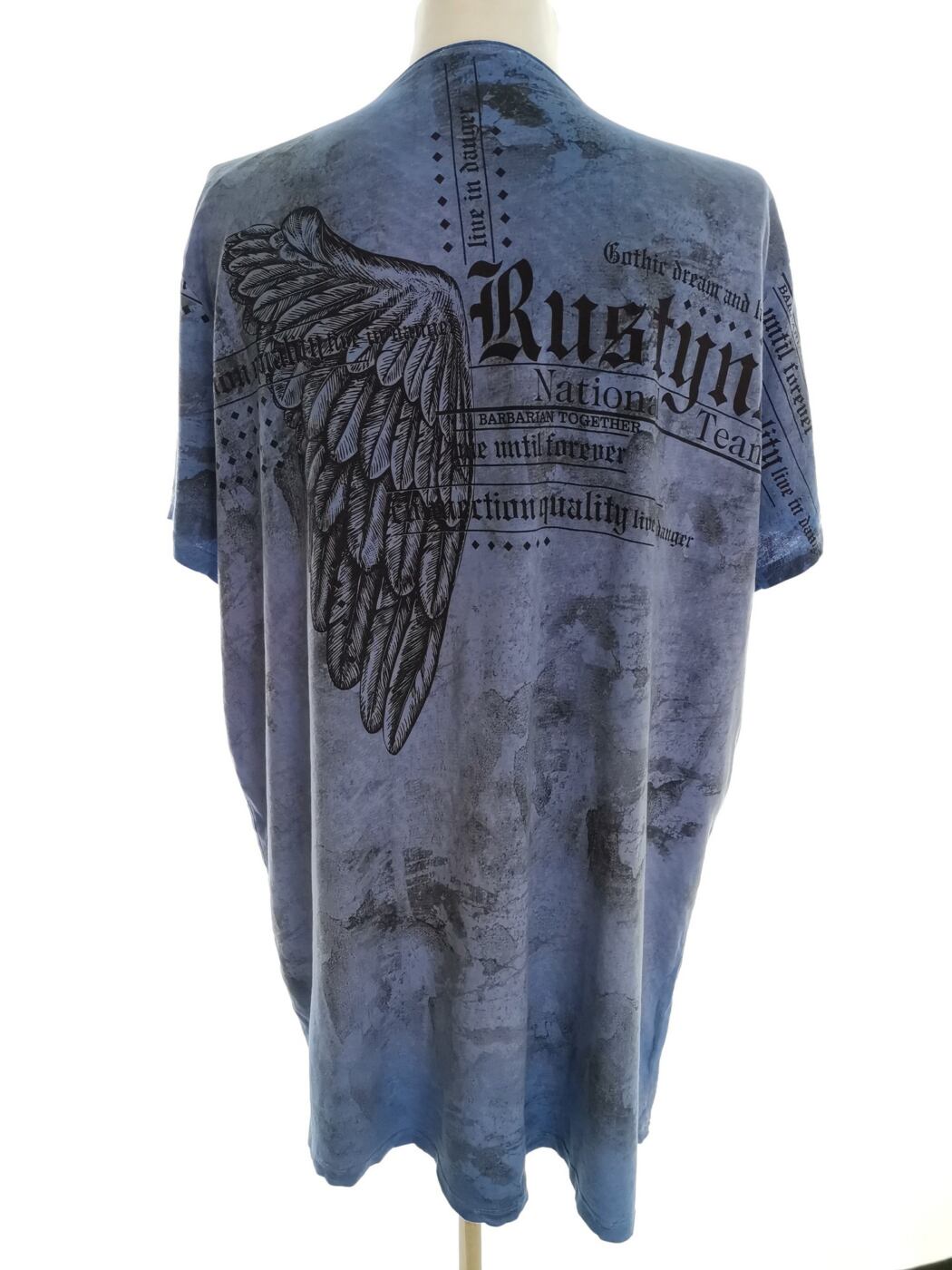 IMG_20211129_103732.jpg RUSTY NEAL Rozmiar 3XL Kolor Niebieski Męski T-Shirt Krótki rękaw Materiał Bawełna