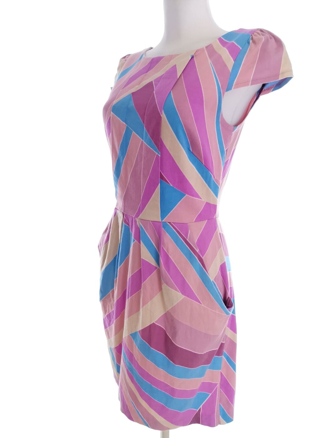 Closet Rozmiar 12 (40) Kolor Różowy Okrągły dekolt Sukienka Sheath Krótki rękaw Do Kolan Materiał Bawełna Closet Rozmiar 12 (40) Kolor Różowy Okrągły dekolt Sukienka Sheath Krótki rękaw Do Kolan Materiał Bawełna