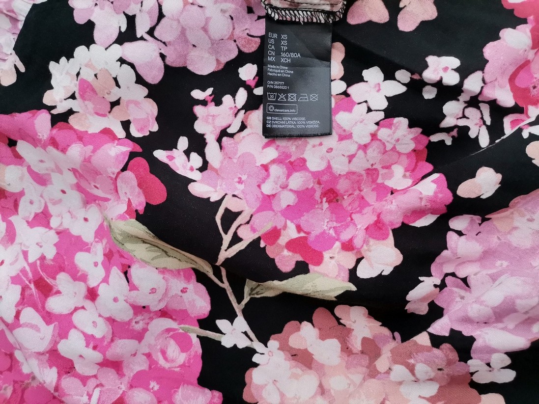 H&m Rozmiar XS Kolor Czarny W serek Sukienka Maxi Rękaw 3/4 Długa Materiał Wiskoza 100% H&m Rozmiar XS Kolor Czarny W serek Sukienka Maxi Rękaw 3/4 Długa Materiał Wiskoza 100%