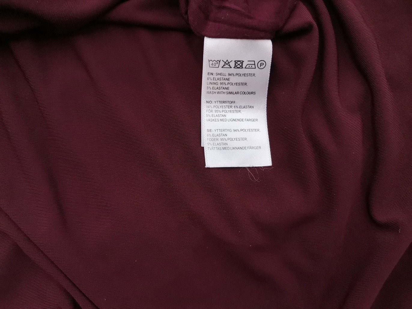 BIK BOK Rozmiar XS Kolor Purpurowy W serek Sukienka Slip Bezrękawnik Midi BIK BOK Rozmiar XS Kolor Purpurowy W serek Sukienka Slip Bezrękawnik Midi