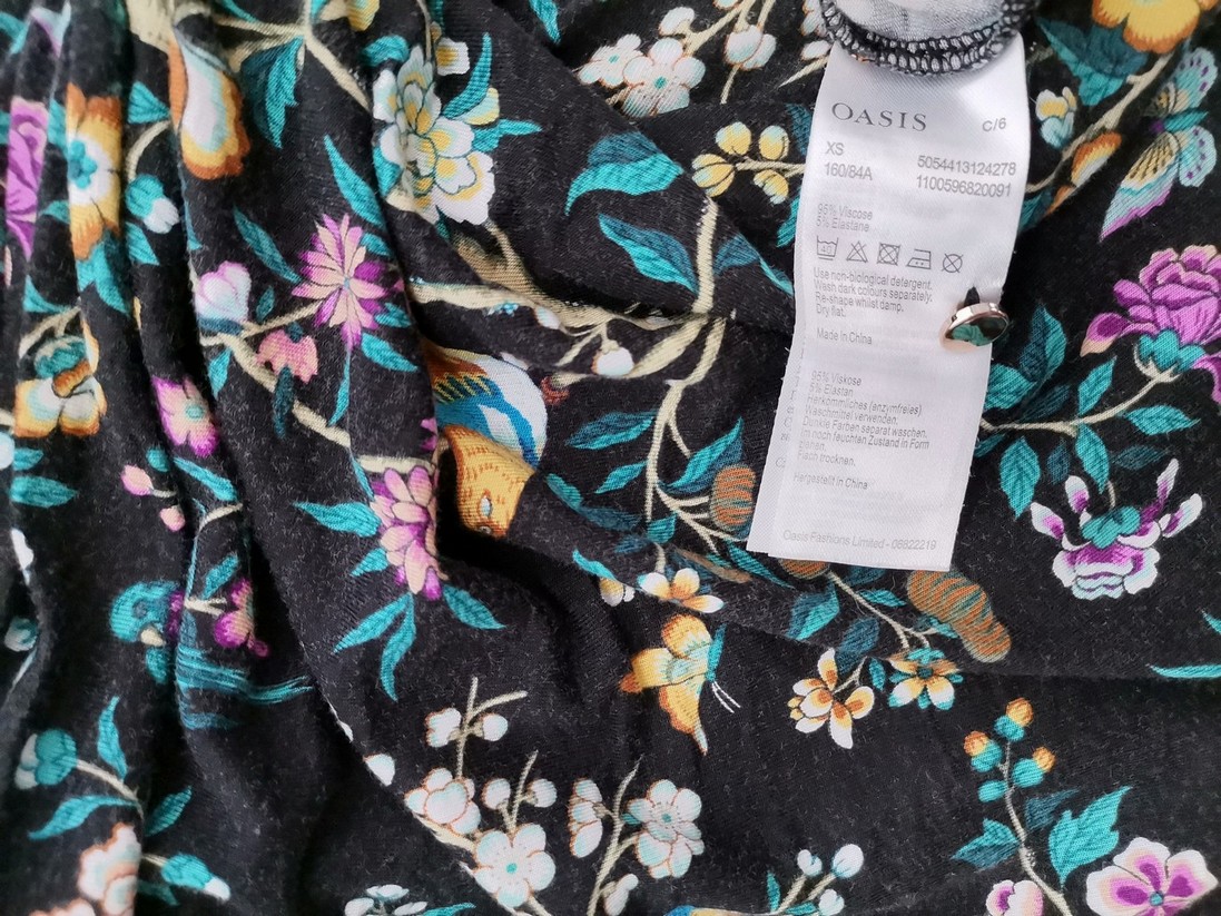 Oasis Rozmiar XS Kolor Czarny Pół golf Sukienka Sheath Rękaw 3/4 Midi Materiał Wiskoza