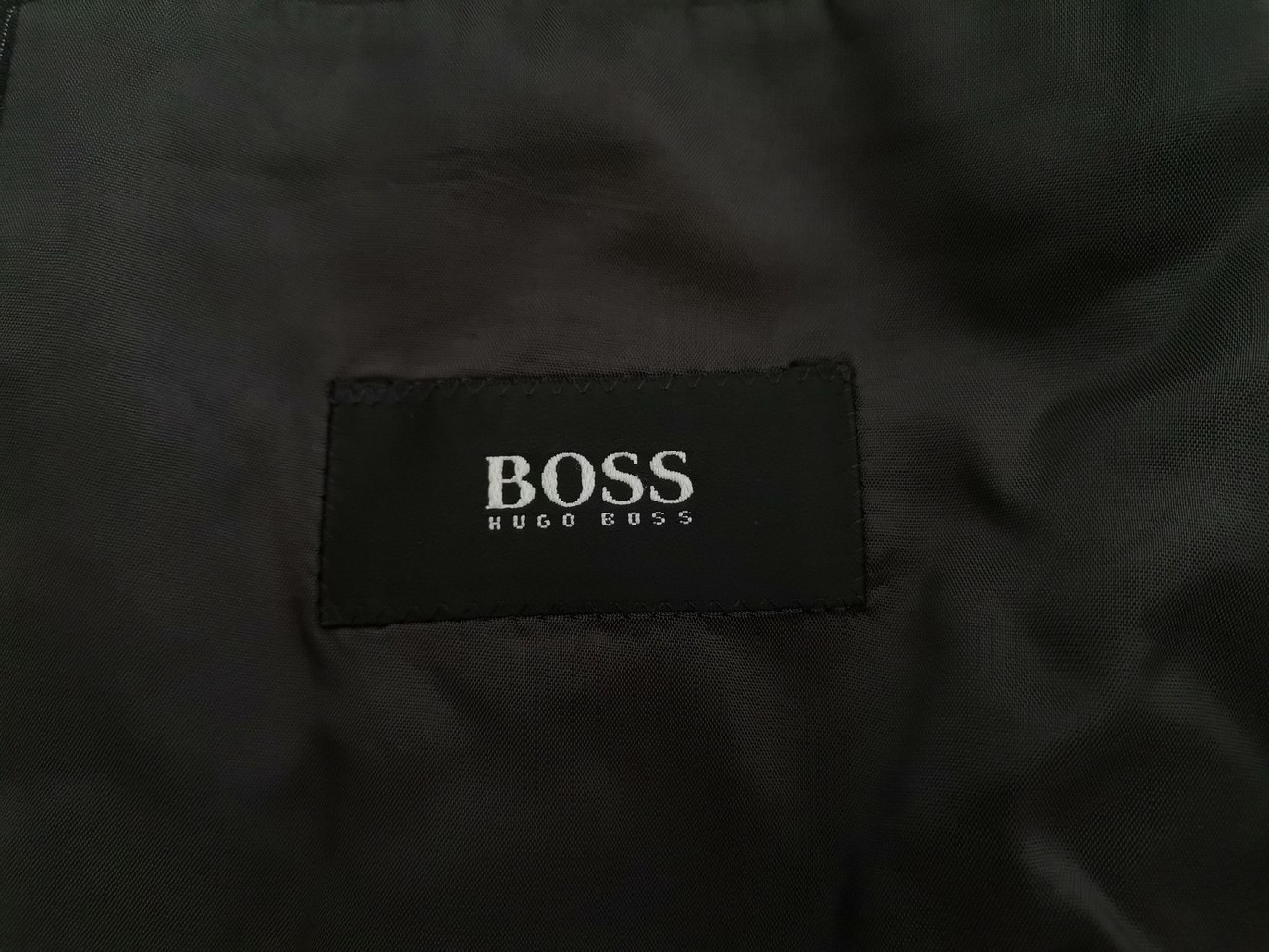 IMG_20211201_131031.jpg Hugo Boss Rozmiar 48 (L) Kolor Czarny Pasy Męska Marynarka Długi rękaw Materiał Schurwolle
