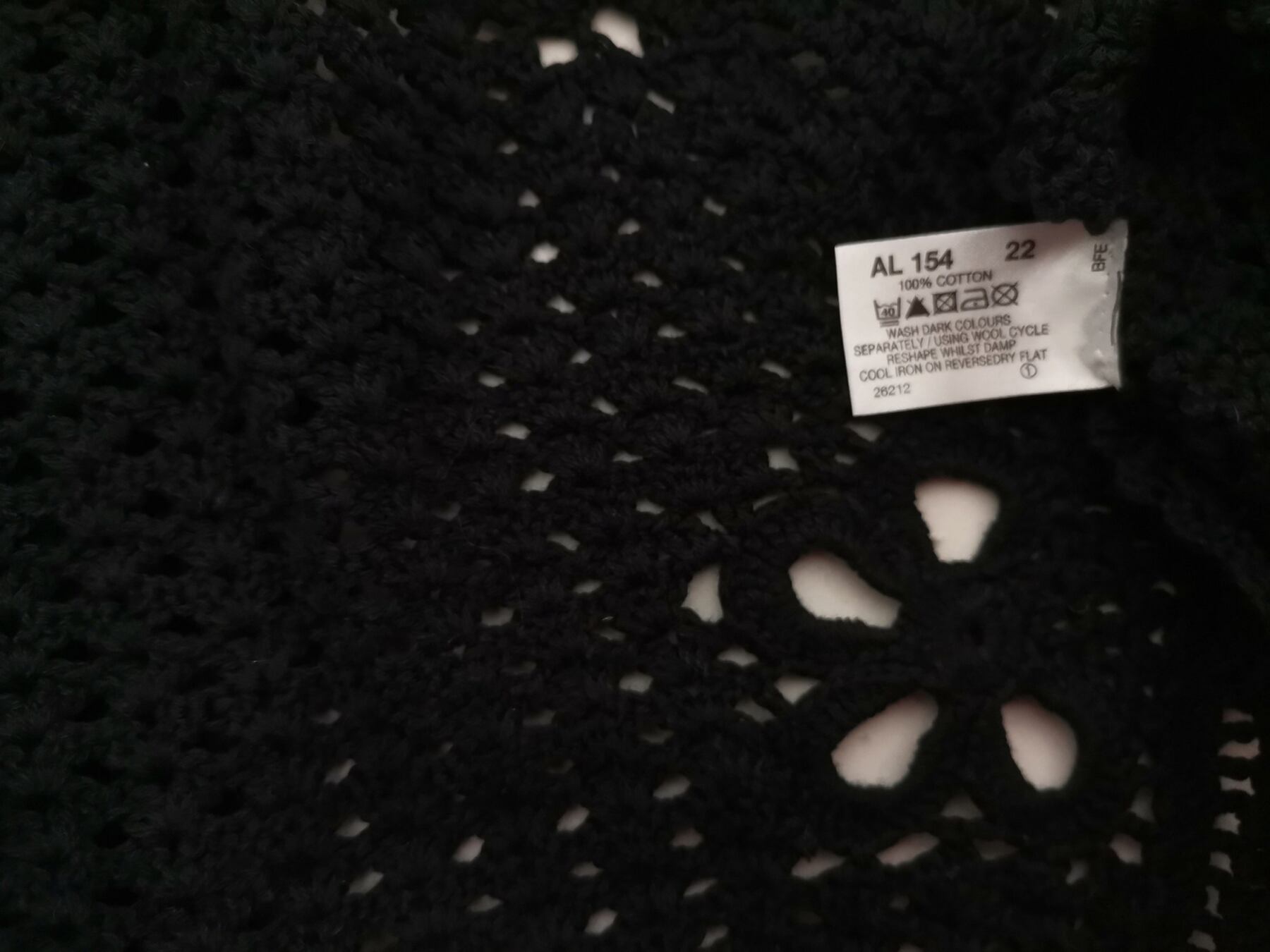 Wardrobe Rozmiar 22 (50) Kolor Czarny W serek Kardigan Wiązany Krótki rękaw Materiał Bawełna 100% Otwarta dzianina