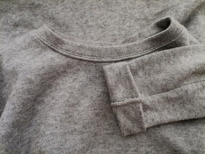 Vintage Rozmiar 46/48 Kolor Szary Crew Neck Sukienka Sweterkowa Długi rękaw Krótka Vintage Rozmiar 46/48 Kolor Szary Crew Neck Sukienka Sweterkowa Długi rękaw Krótka