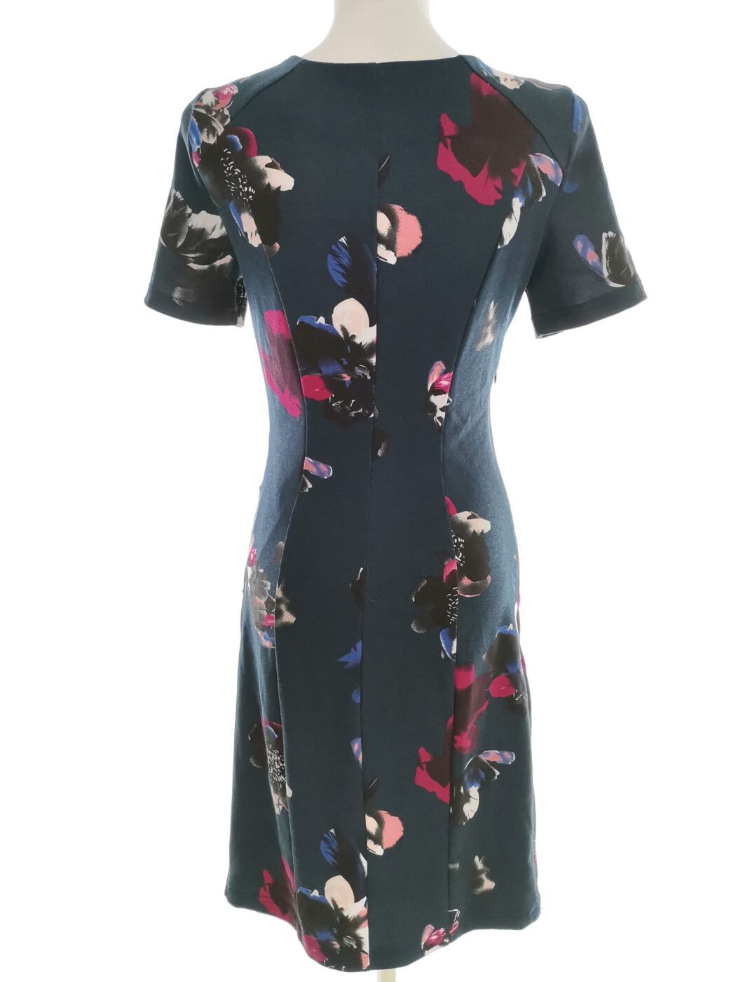 Kaffe Rozmiar 38/40 Kolor Granatowy W serek Sukienka Sheath Krótki rękaw Midi