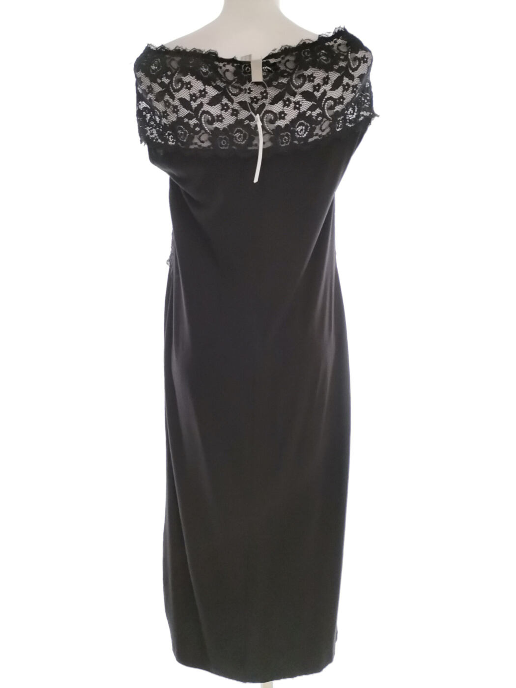 ASOS CURVE Rozmiar 18 (46) Kolor Czarny W łódkę Sukienka Prostokątna Krótki rękaw Midi Materiał Wiskoza ASOS CURVE Rozmiar 18 (46) Kolor Czarny W łódkę Sukienka Prostokątna Krótki rękaw Midi Materiał Wiskoza