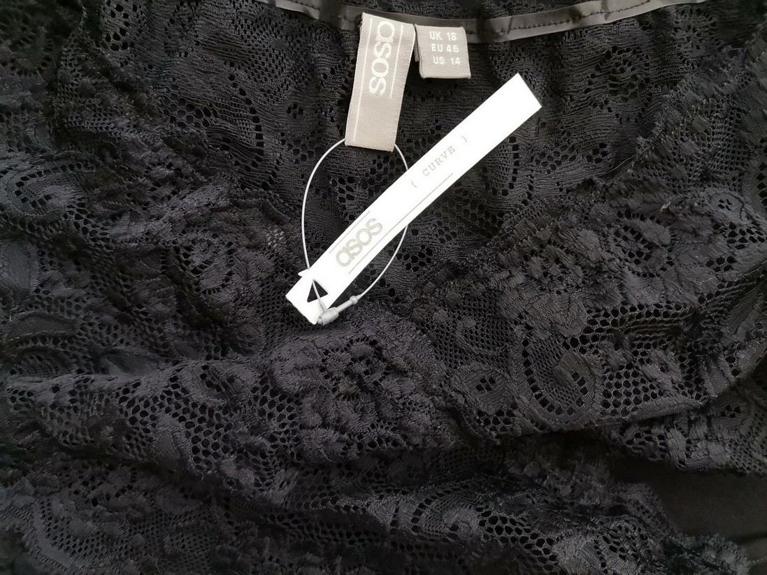 ASOS CURVE Rozmiar 18 (46) Kolor Czarny W łódkę Sukienka Prostokątna Krótki rękaw Midi Materiał Wiskoza ASOS CURVE Rozmiar 18 (46) Kolor Czarny W łódkę Sukienka Prostokątna Krótki rękaw Midi Materiał Wiskoza
