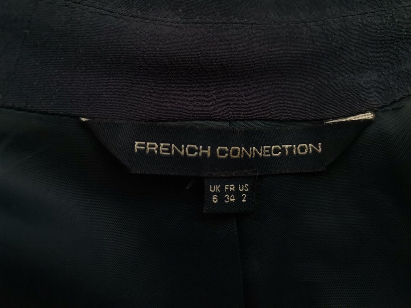 French connection Rozmiar 6 (34) Kolor Granatowy W serek Żakiet Otwarty Rękaw 3/4 Materiał Wiskoza 100%