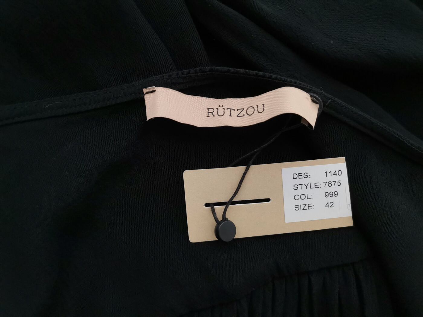 Rützou Rozmiar 42 Kolor Czarny W łódkę Suknia Balowa Sukienka Wieczorowa Krótki rękaw Długa Materiał Wiskoza 100% Rützou Rozmiar 42 Kolor Czarny W łódkę Suknia Balowa Sukienka Wieczorowa Krótki rękaw Długa Materiał Wiskoza 100%