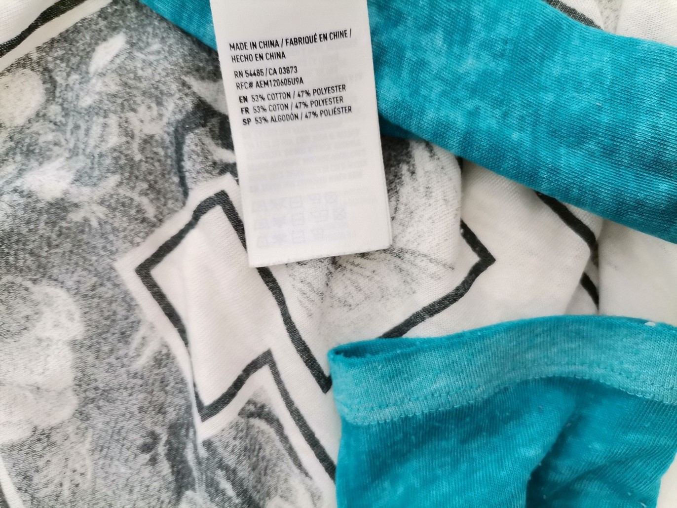 IMG_20211231_111316.jpg American Eagle Rozmiar XS Kolor Biały Okrągły dekolt Bluzka Długi rękaw Materiał Bawełna