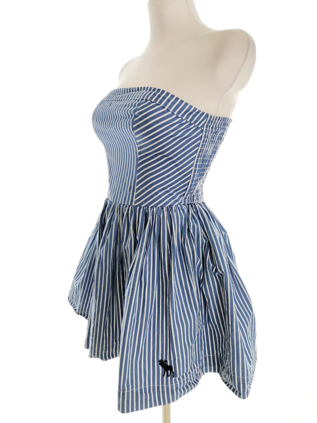 ABERCROMBIE & FITCH Rozmiar XS Kolor Niebieski Pasy Odkryte Ramiona Sukienka Mini Bezrękawnik Krótka Materiał Bawełna 100% ABERCROMBIE & FITCH Rozmiar XS Kolor Niebieski Pasy Odkryte Ramiona Sukienka Mini Bezrękawnik Krótka Materiał Bawełna 100%