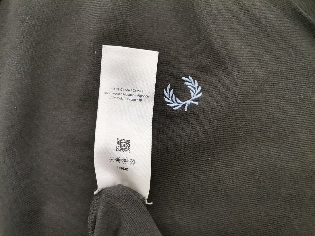 IMG_20220103_132741.jpg Fred Perry Rozmiar XXL Kolor Khaki Męski T-Shirt Krótki rękaw Materiał Bawełna 100%