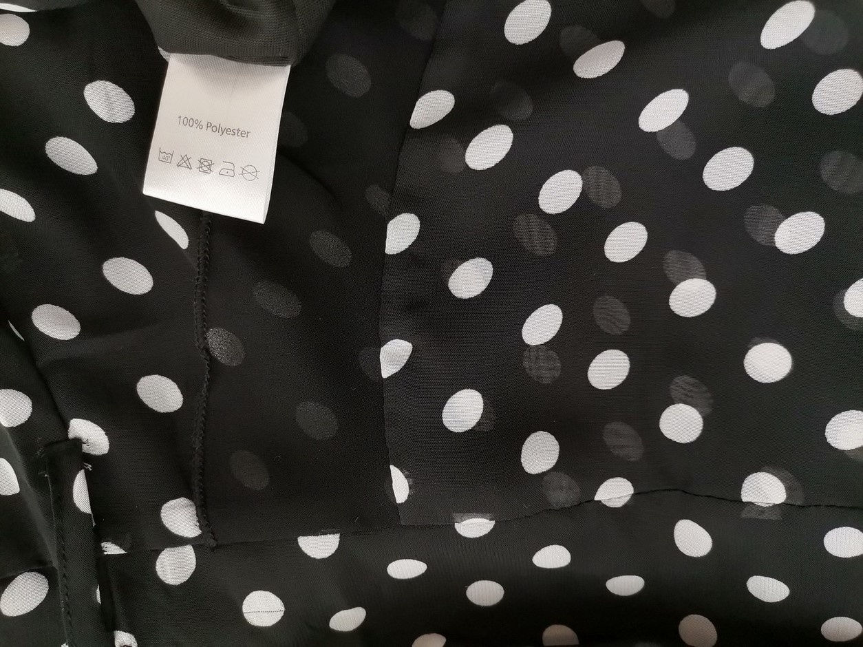 Rozmiar M Kolor Czarny Grochy Odkryte Ramiona Sukienka Slip Bezrękawnik Midi