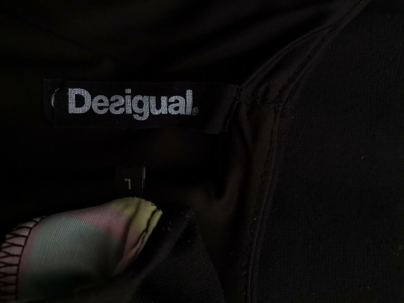 DESIGUAL Rozmiar L Kolor Czarny W łódkę Sukienka Sweterkowa Krótki rękaw Do Kolan DESIGUAL Rozmiar L Kolor Czarny W łódkę Sukienka Sweterkowa Krótki rękaw Do Kolan