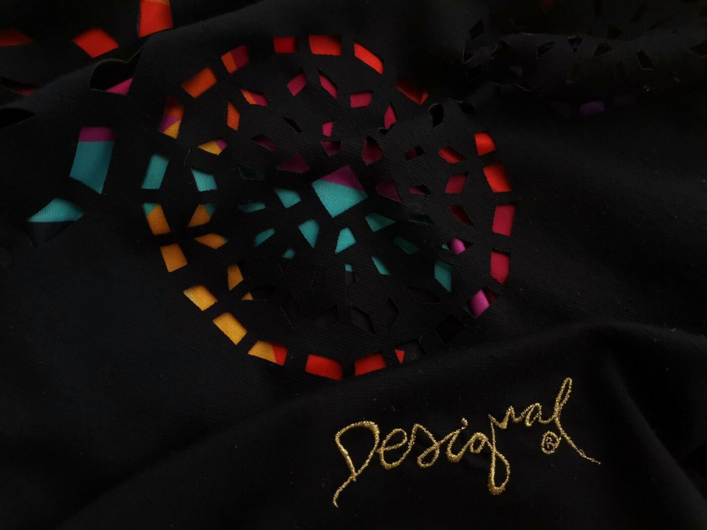 DESIGUAL Rozmiar L Kolor Czarny W łódkę Sukienka Sweterkowa Krótki rękaw Do Kolan DESIGUAL Rozmiar L Kolor Czarny W łódkę Sukienka Sweterkowa Krótki rękaw Do Kolan