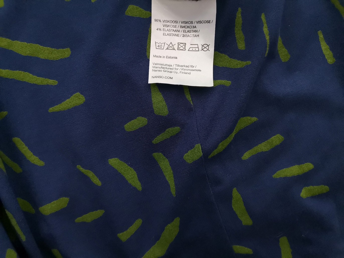 NANSO Rozmiar XL (48/50) Kolor Granatowy Okrągły dekolt Sukienka Sweterkowa Długi rękaw Midi Materiał Wiskoza NANSO Rozmiar XL (48/50) Kolor Granatowy Okrągły dekolt Sukienka Sweterkowa Długi rękaw Midi Materiał Wiskoza