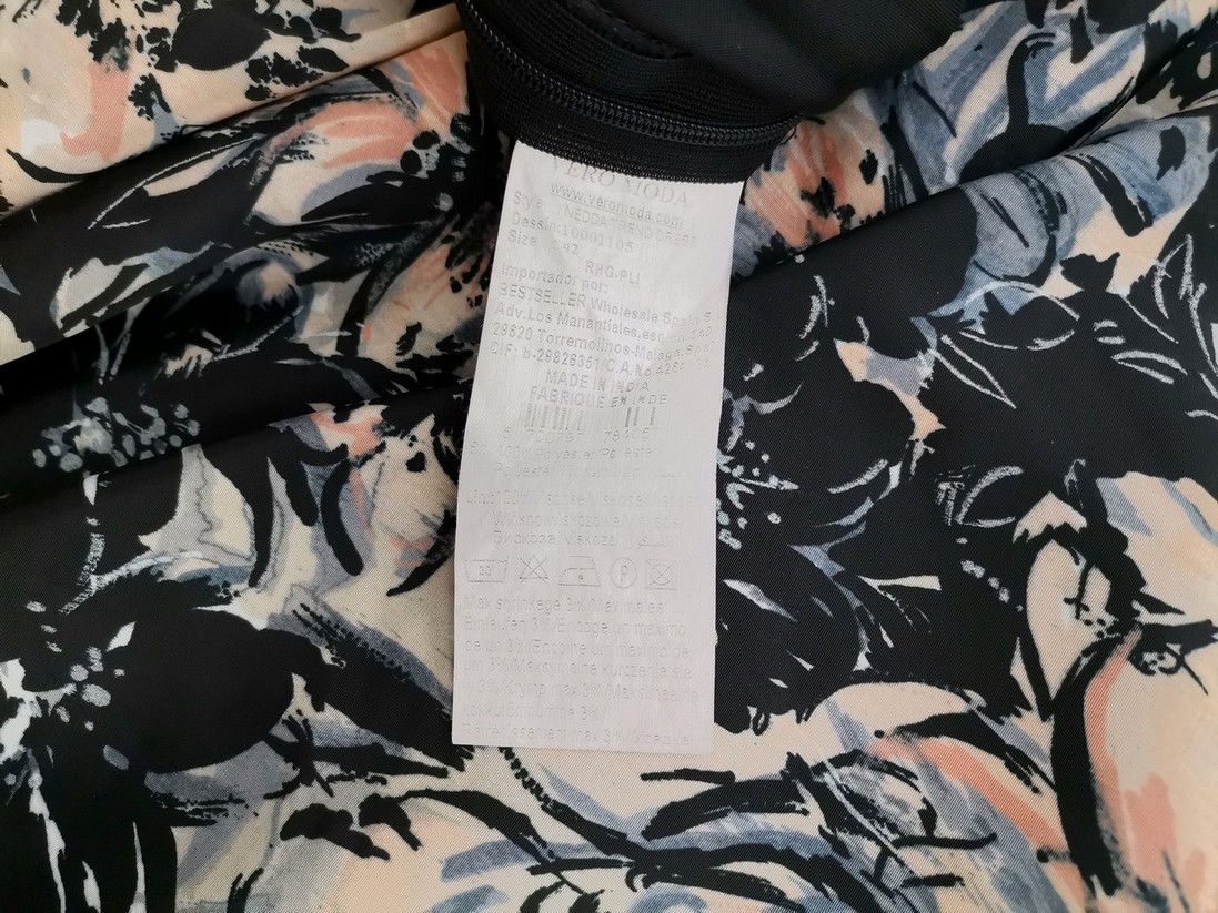 Vero moda Rozmiar 42 Kolor Czarny Halter Sukienka Maxi Bezrękawnik Długa Vero moda Rozmiar 42 Kolor Czarny Halter Sukienka Maxi Bezrękawnik Długa